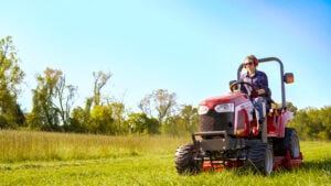 MF24WKSPHO_1GC 23_Mower_33_COLOR-CORRECTED_v2