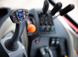 163A5708